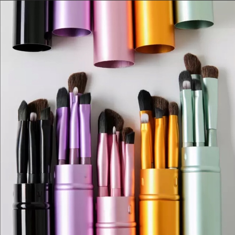 NEW 5 Eye Make-Up Brushes in Black Metal Travel Cylinder - Picture 1 of 12